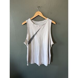 The Nike Tee Womens Gray Sleeveless Athletic Tank Top Size 2XL